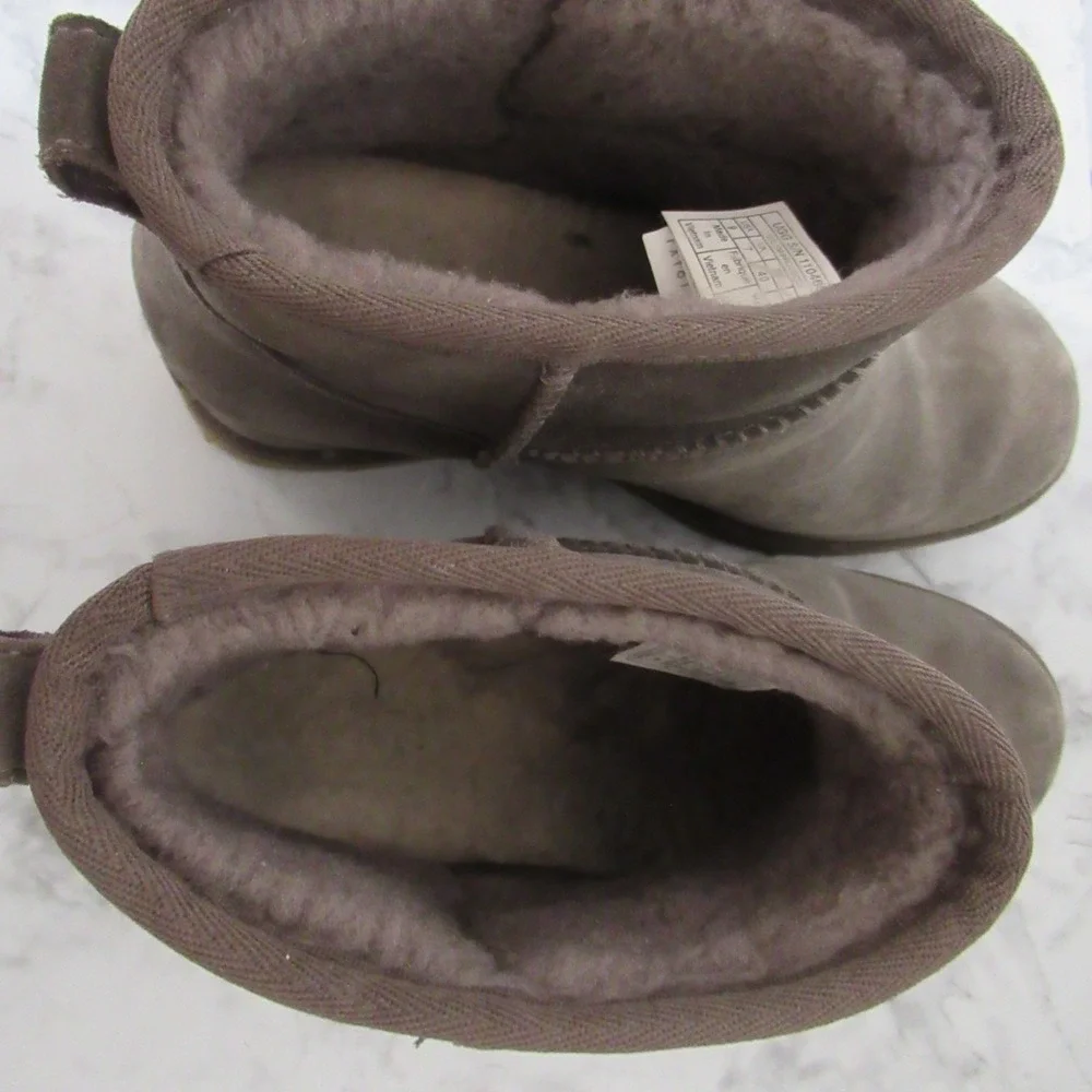 Ugg Boots 9 Gray Suede Classic Femme‎ Mini Hidden Wedge Ankle Leather Shearling